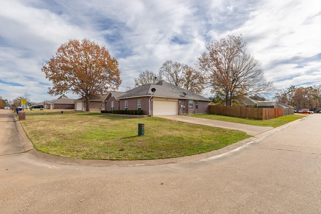 543 Ashwood Bend, Lufkin, TX 75904